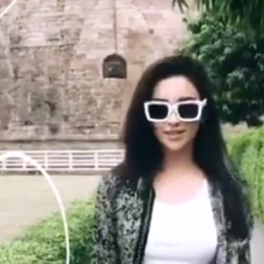 Meet your Posher, Lib