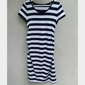 Liz lange maternity t shirt dress