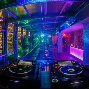 Meet your Posher, Jackson