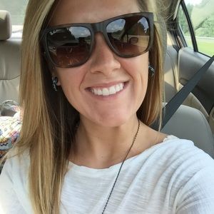 Meet your Posher, Brooke