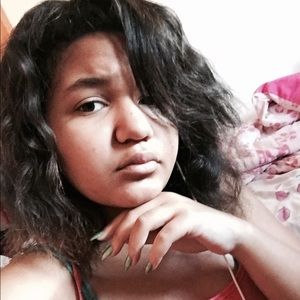 Meet your Posher, Enmie