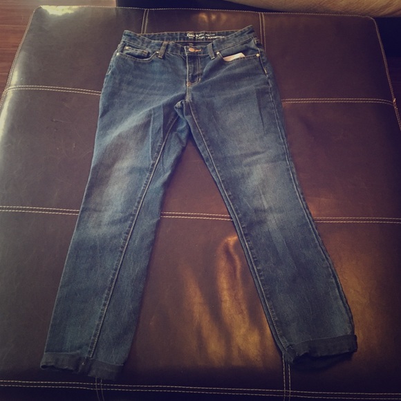 Pair of almost new GAP boyfriend fit jeans.
