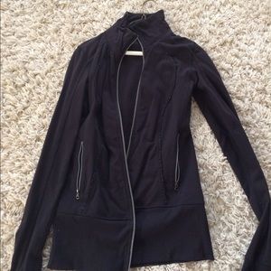 Lululemon nice asana ruffle jacket