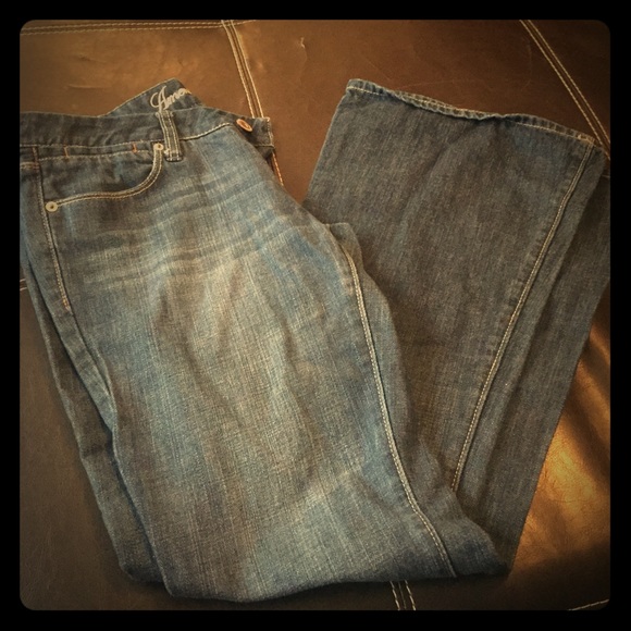 REDUCED!!!Pair of American Eagle real flare jeans.