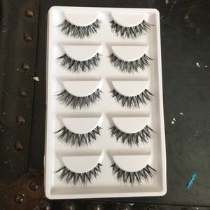 Set of 5 lashes. Perfect for day and night.