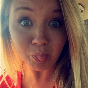 Meet your Posher, Shelby