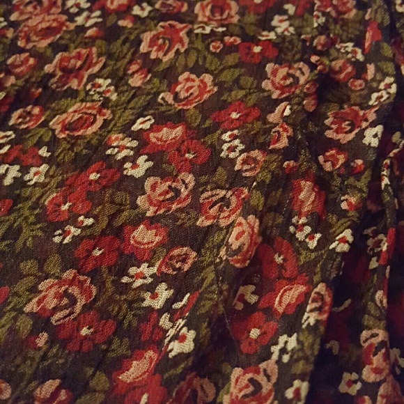 Top - Picture 2 of 3