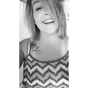 Meet your Posher, Carlie