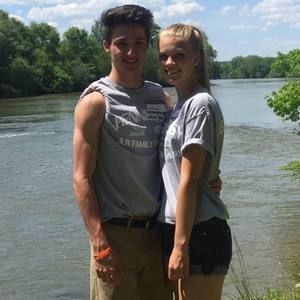 Meet your Posher, Ethan