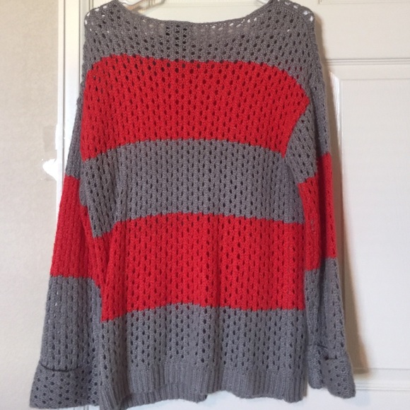 Sweater - Picture 3 of 3