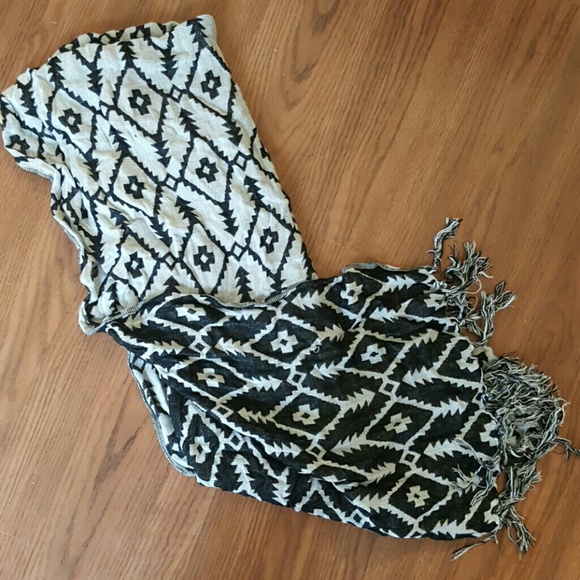 Aztec Printed Scarf