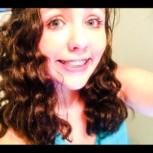 Meet your Posher, Isabel