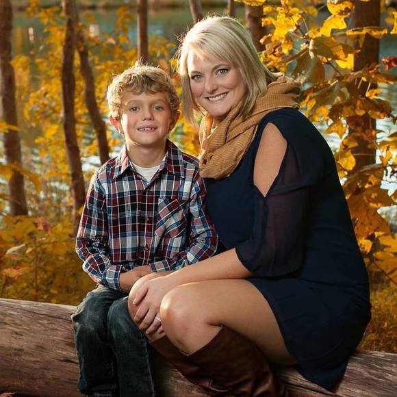 Meet your Posher, Alisha - Picture 1 of 1