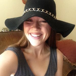 Meet your Posher, Teresa