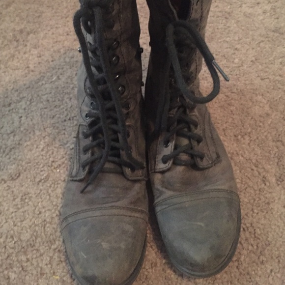 Steve Madden combat boots !