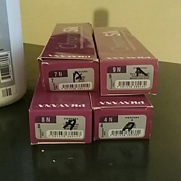 Pravana colors 4 boxes all new in box. The sunglit