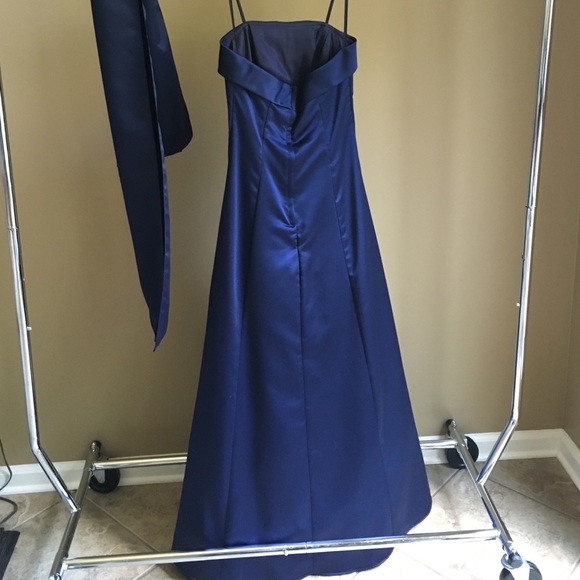 Blue Formal Gown - Picture 3 of 4