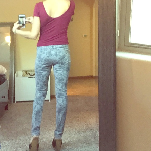 Paige Premium Denim Peg Skinny