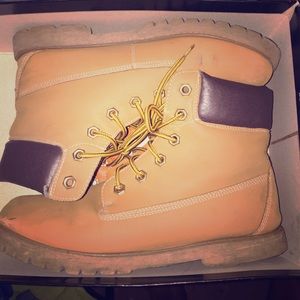 Forever 21 brand timb boots