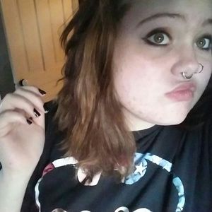 Meet your Posher, Carlee