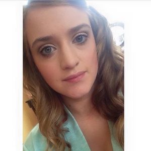 Meet your Posher, Lindsey