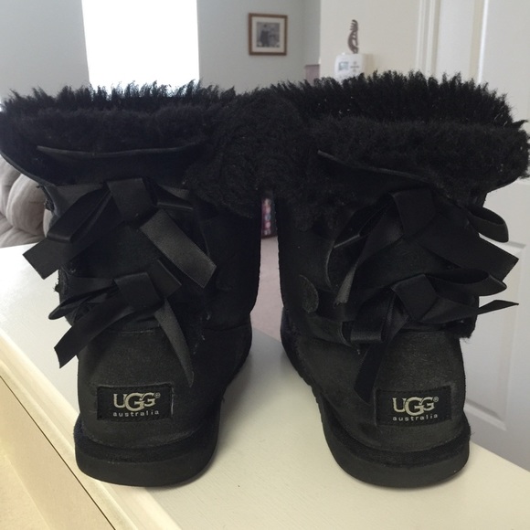 Black UGG Bailey Bow boots. Size 5
