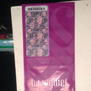 Jamberry nail wrap