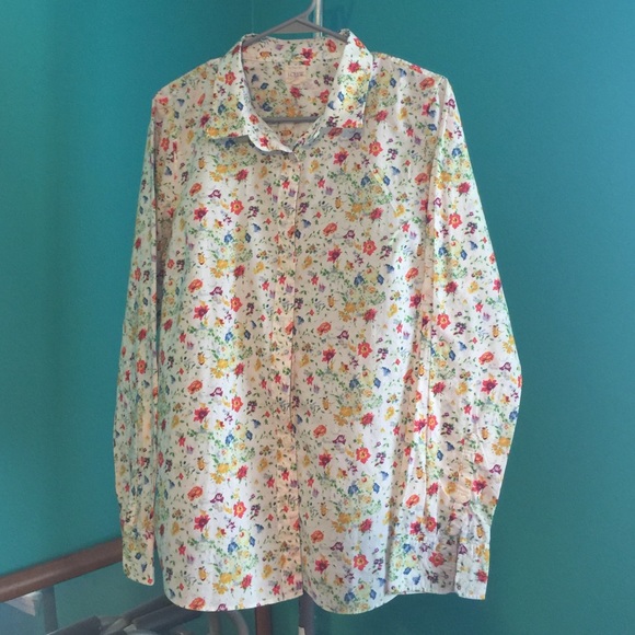 Women's blouse