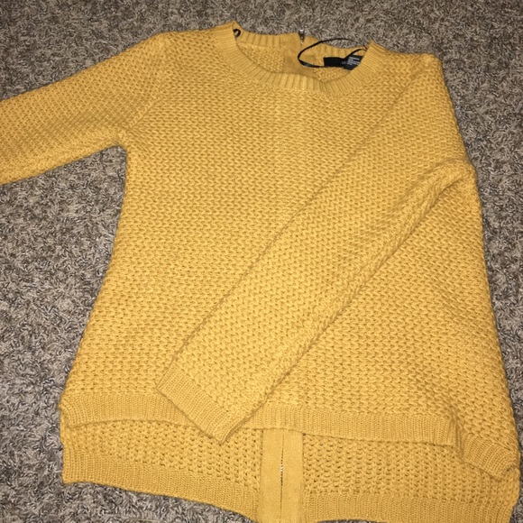 yellow beautiful winter shirt!