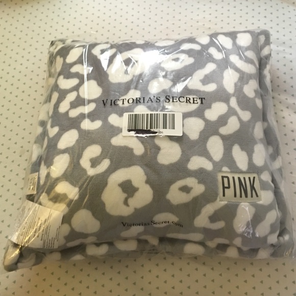 PINK Victoria's Secret Accessories - VS pink leopard cheetah throw pillow