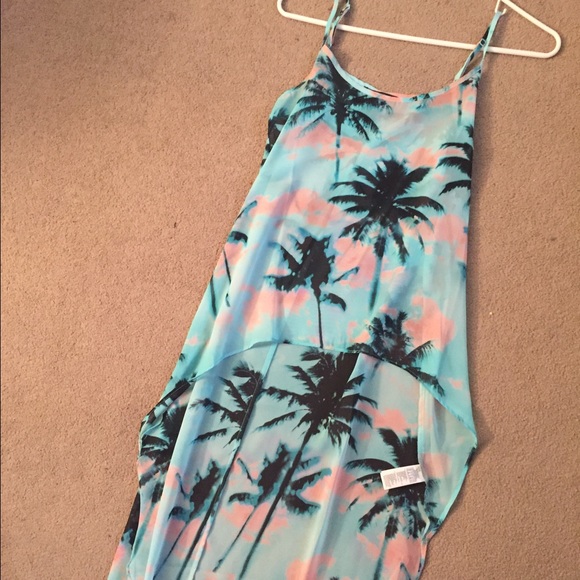 Forever 21 High-low Flow Tank