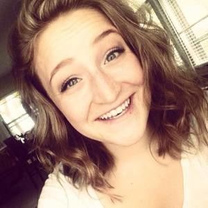 Meet your Posher, Claudia