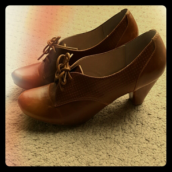 Swing Along Heel