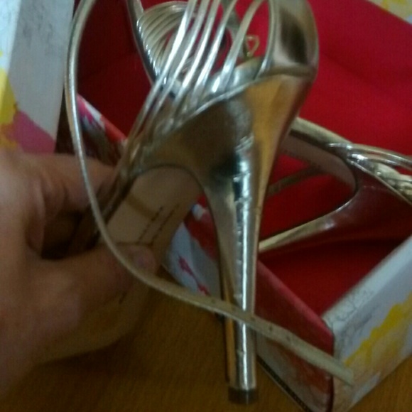 chinese laundry gold heels