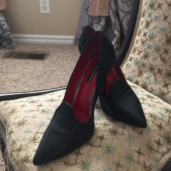 Charles Jourdan textured black heels