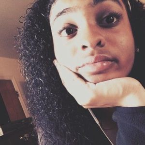 Meet your Posher, Jasmine