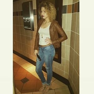 Meet your Posher, Alyssa