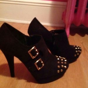 Black heels