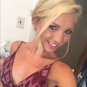 Meet your Posher, Julia