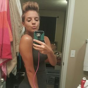 Meet your Posher, Addi