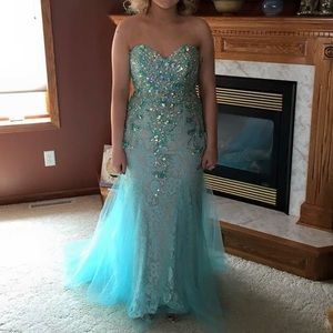Prom dress