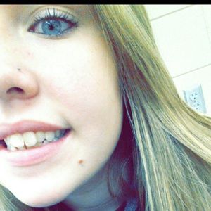 Meet your Posher, Kaylyn