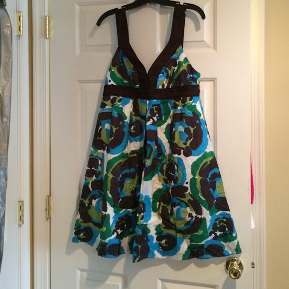 Banana Republic v neck dress