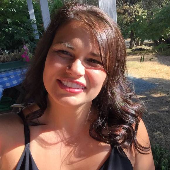 Meet your Posher, Amy - Picture 1 of 1