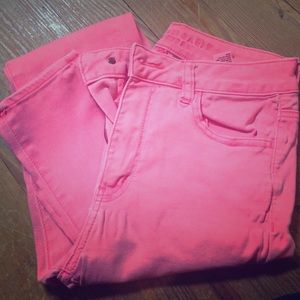 American Eagle hot pink faded jeggings.