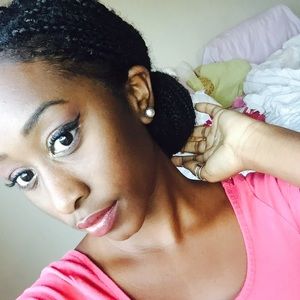 Meet your Posher, Dejane'