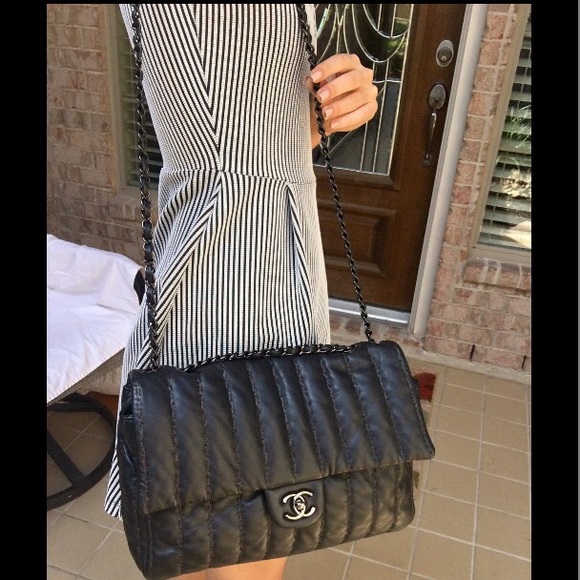 ๐๐๐SOLD๐๐๐ REDUCTION! Authentic Chanel - Picture 2 of 4