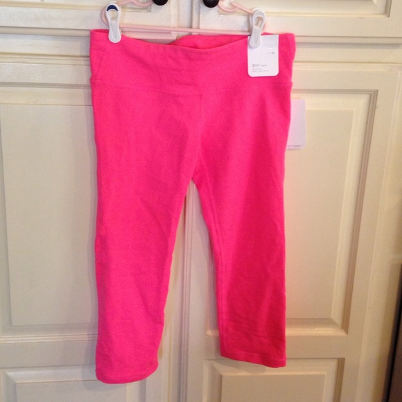 GapFit exercise leggings/capris
