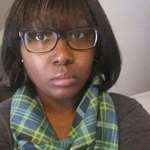 Meet your Posher, Lakia