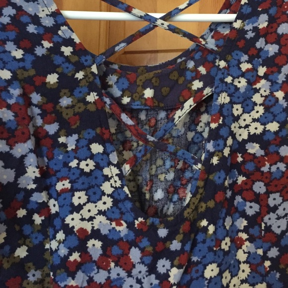 Forever21 floral dress - Picture 2 of 3